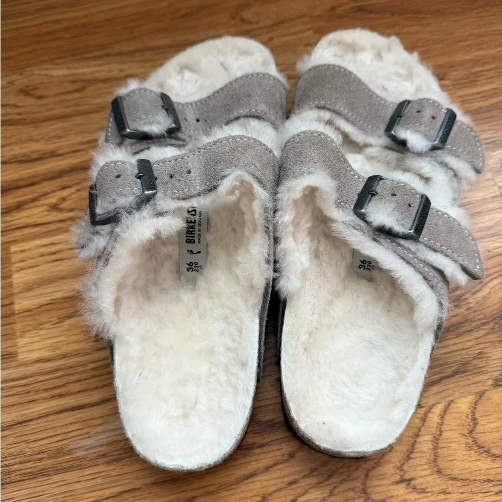 Birkenstock Arizona genuine shearling slide sandals with fur lining NEW Size 36 - Picture 2 of 4